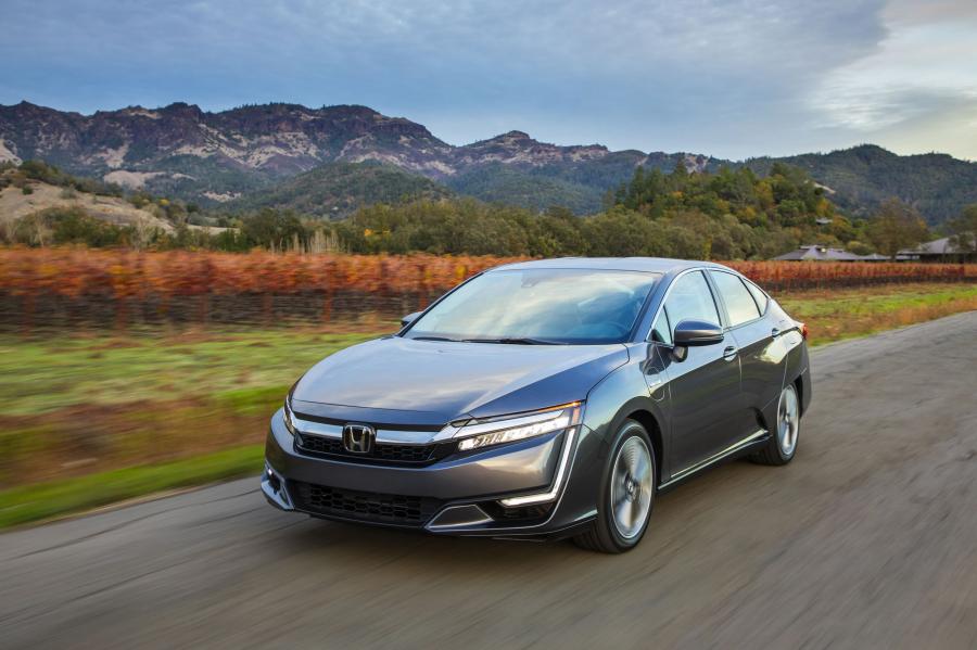  Honda Clarity Plug-In Hybrid 2017 года  (NA) (фото 43 из 84)